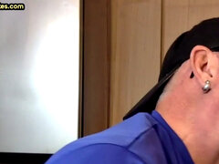 Amatéři, Kuřba, Dávení penisem, Gay, Honění, Dospělé, Tetování