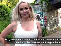 Stora tuttar, Blondin, Europeisk, Fingering, Handjobb, Onani, Trosor, Pov