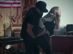 Anál, Velké kozy, Brunetka, Péro, Fetiš, Hardcore, Dospělé, Teenka