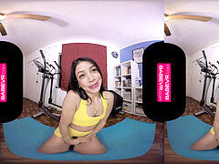 BaBeVR Solo bang-out exercise By teenager Latina Veronica Rodriguez