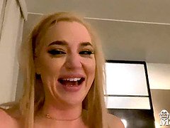 Blondine, Pik sutte, Lækker, Hundestilling, Hd, Lingerie, Pov, Strømper