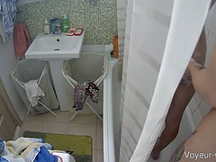 Tussi, Grosse titten, Dusche, Titten, Spanner, Netzkamera