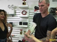 Bikinke, Fafanje, Rjavolaska, Denar, Zabuhle bradavičke, Obrito, Koščena, Najstnice