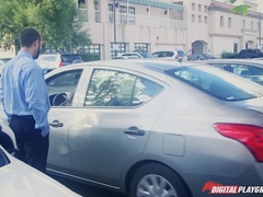 Μεγάλα βυζιά, Σε στάση σκύλου στα τέσσερα, Κουζίνα, Γλείψιμο, Γραφείο, Εκτός, Μουνί, Πραγματικότητα