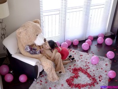 Aasialainen, Suihinotto, Käsihoito, Orgasmi, Pikkarit, Pienikokoinen, Näkökulma pov, Pillu