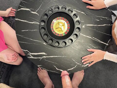 Amateur, Mignonne, Branlette thaïlandaise, Hd, Fête, Tabou, Plan cul à trois, Sous la jupe