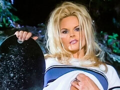 Zadek, Blondýna, Kuřba, Na pejska, Honění, Milf žcbp, Venku, Zastaralé