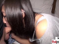 18 jaar, Enthousiasteling, Pijpbeurt, Diep in de keel, Harig, Klein, Gezichtspunt, Tiener