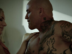 18 años, Cunnilingus, Culo grande, Tetas grandes, Mamada, Corridas, Garganta profunda, Tatuaje