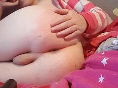 Amatør, Anal, Dildo, Gaping, Onani, Røvhåret, Strømper, Bryster