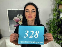 18, Perse, Iso kulli, Ruskeahiuksinen, Takaapäin, Laiha, Teini, Tissit