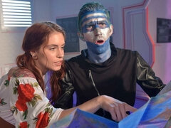 Avsugning, Doggystyle, Handjobb, Rödhårig, Mager, Tatuering, Tonåring, Tuttar