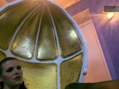 Bondage disciplina dominação submissão sadismo e masoquismo, Ela vestida ele nu, Mulher dominante, Fetiche, Luvas, Humilhação, Couro, Punição