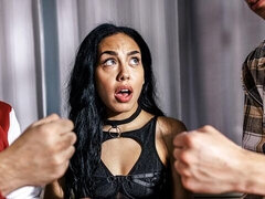 18, Duży tyłek, Obciąganie, Brunetka, Wielorasowy, Naturalne cycki, Nastolatki, Cycki