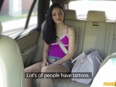 Amatør, Bil, Bakfra, Ansiktssperm, Slikking, Utendørs, Synsvinkel, Fitte