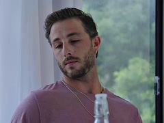 Bebê, Pauzão, Peitos grandes, Morena, Fetiche, Masturbação, Beijar