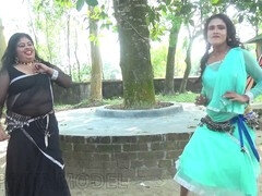 Bangladeshi hottie performs seductive dance with close-up shots in various styles