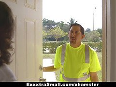 Exxxtrasmall - teen screws fathers mechanic