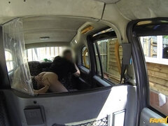 Aus dem arsch in den mund, Auto, Aufs gesicht abspritzen, Handjob, Im freien, Muschi, Arsch lecken, Hintern versohlen
