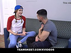 18 éves, Ondó fröcskölés, Hd, Filigrán alkatú, Nuni, Lovaglás, Visítozás, Tini