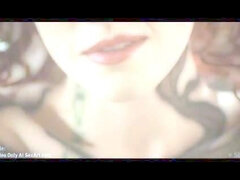 18, Samozadovoljevanje, Rdečelaska, Najstnice, Igrače