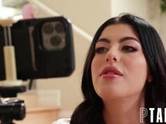 Amatoriale, Culo grosso, Pompino, Hardcore, Punto di vista pov, Tabù, Ragazza, Tette