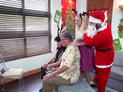 아마추어, 금발의, 오랄섹스, 사정 샷, 하드코어, 팬티들, 면도된, 서프라이즈
