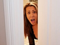 Grosse bite, Sucer une bite, Brunette brune, Fille latino, Seins naturels, Maigrichonne, Adolescente, Nénés