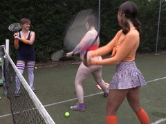 Morena, Peludoa, Ao ar livre cartaz de rua outdoor, Mijar, Sexo grupal a três