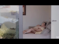 Refreshment - Luna Truelove & Deny Lou