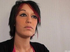 Grosser arsch, Grosser schwanz, Grosse titten, Blasen, Braunhaarige, Milf, Kurzes haar, Titten