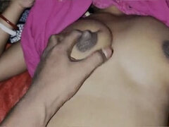 Hot Bengali Bhabhi Gets Fingered in Milky Night - Desi Homemade Sex