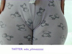 Camel Toe - Turkish MILF