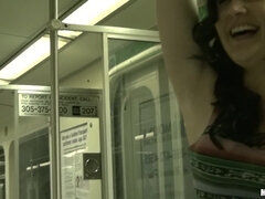 Enthousiasteling, Grote kont, Blond, Orgie, Doordringend, Openbaar, Tatoeage, Trein