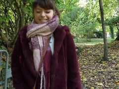 Brunette brune, Mignonne, En levrette, Actrice du porno, Adolescente, Nénés, Jouets, Sous la jupe