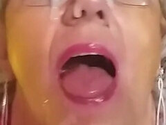 유럽인, 여자, 할매, 수음, 나이든, 자연의 가슴, 보지, 젖가슴