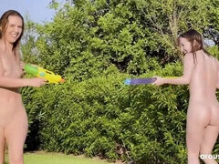 18, Duży tyłek, Brunetka, Naturalne cycki, Nagi, Na wolnym powietrzu, Nastolatki, Cycki