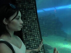 Rina has fun on the beach, and the Aquarium.