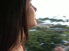 Amatéri, Priateľka