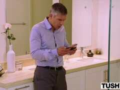 Anaali, Perseestä suuhun, Blondi, Suihinotto, Takaapäin, Selkäsauna, Pillu, Piiskaava