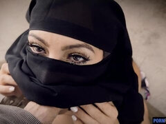 Culo grosso, Grande cazzo, Pompino, Brunetta, Da dietro