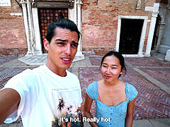 Μελαχροινή, Εκτός, Βυζιά