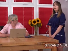 Europees, Hd, Vernedering, Lesbisch, Rijpe lesbienne, Billekoek, Tiener