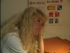 Μωρό, Ξανθιά, Πίπα, Βρετανός