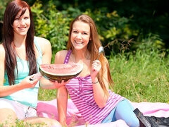 Amador amadora, Bundão, Masturbação, Beijar, Lésbica, Lingerie, Raspar depilar, Descascar