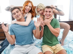 Stor røv, Stor pik, Pik sutte, Hundestilling, Firkanter, Naturlige bryster, Teenager, Bryster