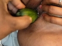 Bihari Bhabhi Masturbated with Cucumber and Took Out Water From Her Pussy