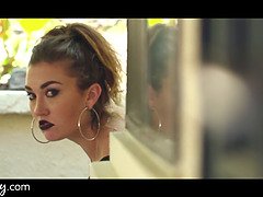 Hatalmas hátsó, Tekintélyes didik, Arcra űlés, Ujjazás, Leszbikus, Valóság, Segg falás, Szoknya