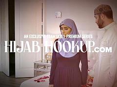 Πίπα, Μελαχροινή, Κούγκαρ, Χύσιμο, Πρωτη φορα, Σκληρό, Ώριμη γυναίκα, Πρώτου προσώπου