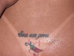 Amateur, Anal, Gros cul, Gros seins, Sucer une bite, Tir de sperme, Tatouage